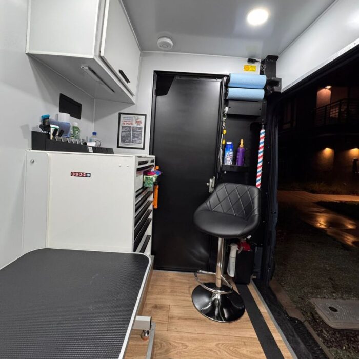 mobile dog grooming golden retriever (4)